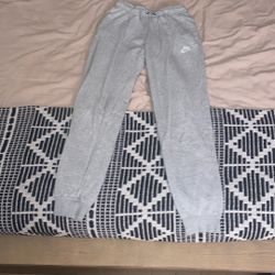 NIKE GREY SWEATS MEN SIZE EXTRA SMALL