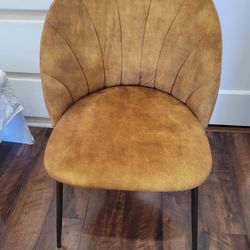 Accent chair