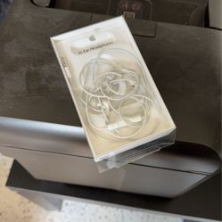 Apple In-Ear Headphones