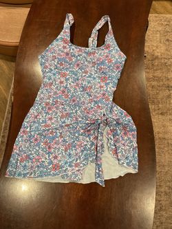 Women’s Medium Floral One-Piece Swimsuit with Skirt