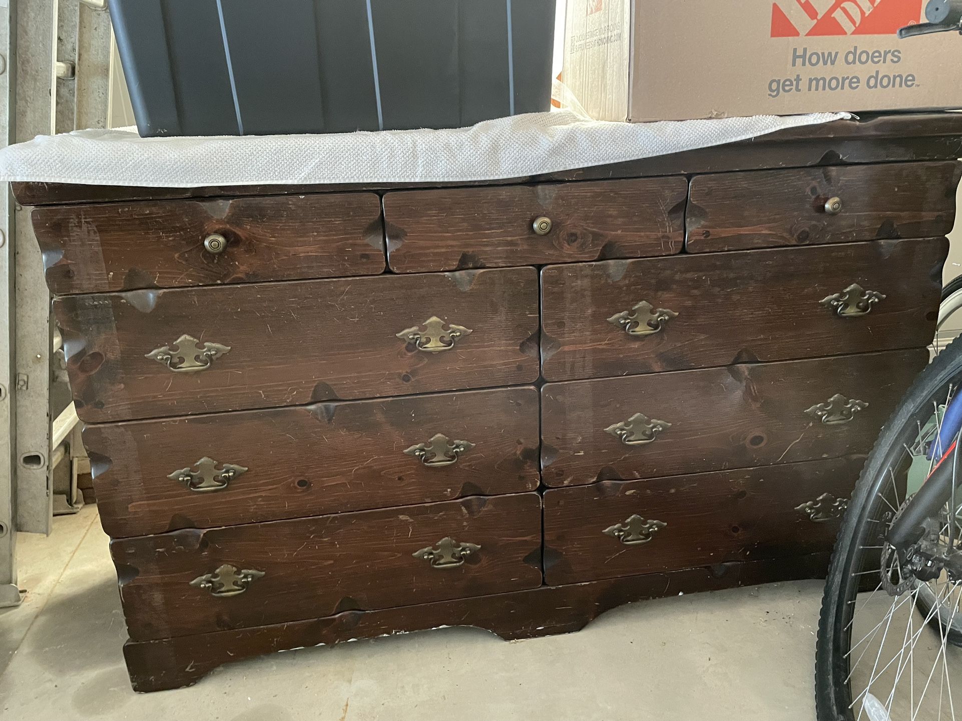 9 Drawer Dresser With Mirror
