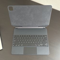 Magic Keyboard For iPad 12.9”