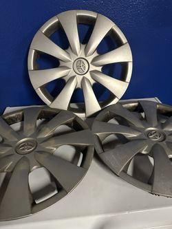 3 Factory Toyota Corolla hub Caps For $95!
