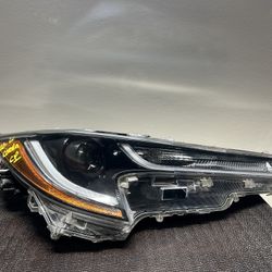 2020-2021-2022 TOYOTA COROLLA FRONT RIGHT PASSENGER SIDE LED HEADLIGHT OEM