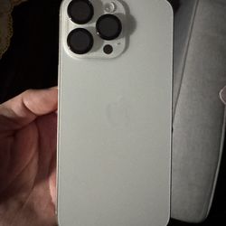 Unlocked Iphone 15 pro max 256