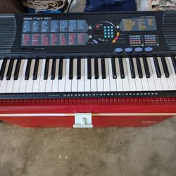 Yamaha Electric Keyboard Organ