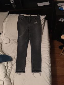 Stretchable grey jeans