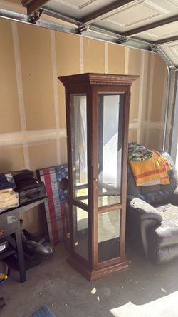 Corner hutch