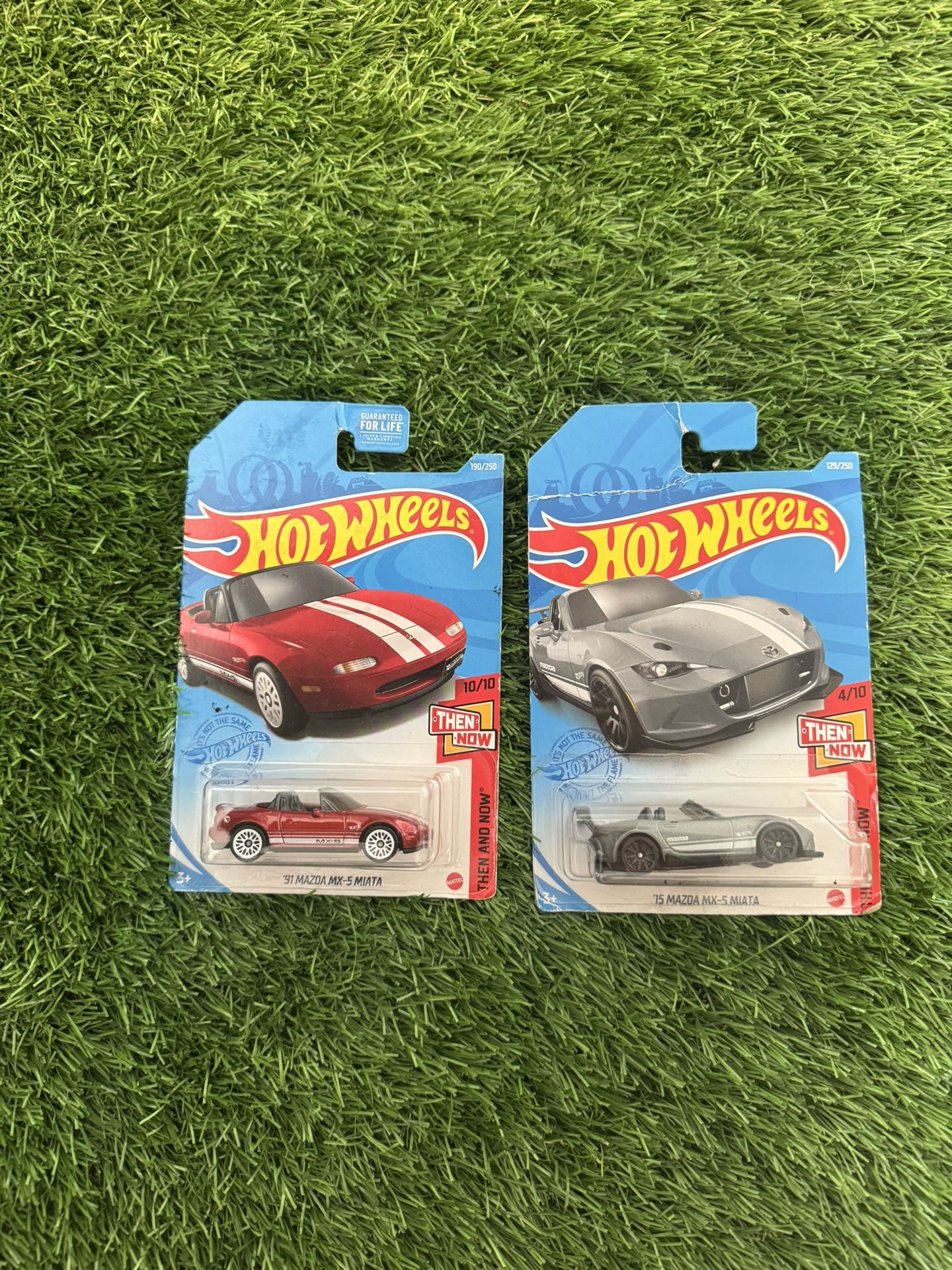 2 ITEM - MAZDA MIATA HOTWHEELS