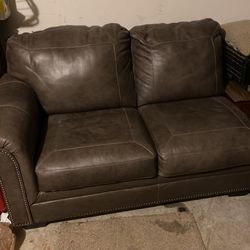 Signature Design By Ashley Leather Seating