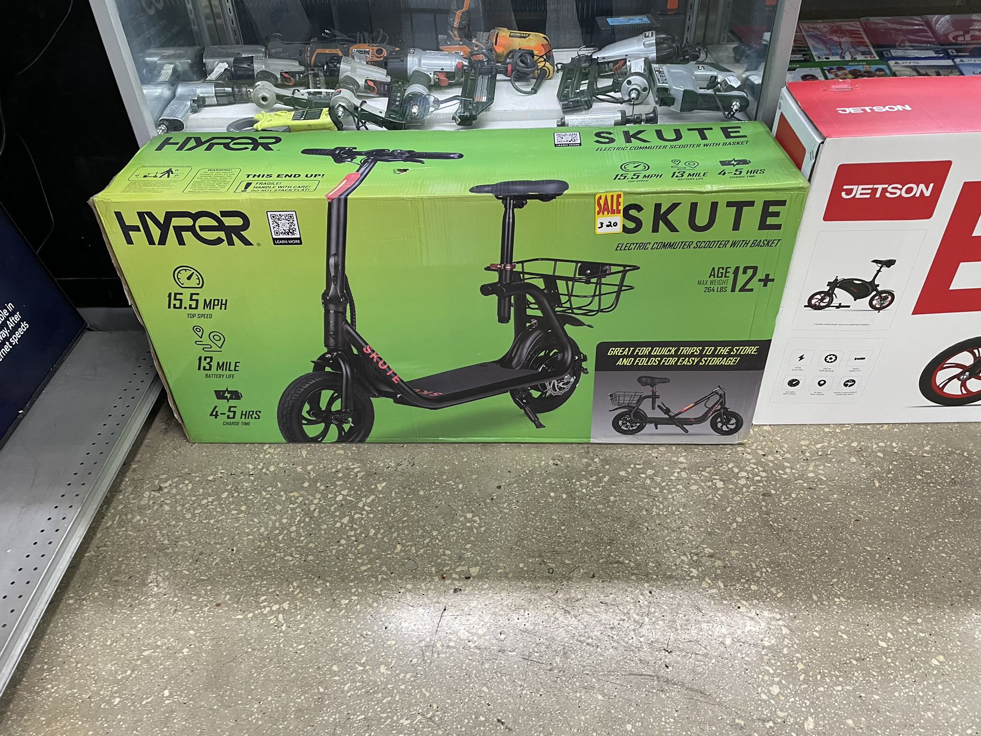 Hyper Skute Electric Commuter Scooter With Basket 15.5 MPH 