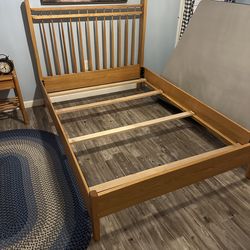Solid Oak Bed Frame  Full Size  Includes All