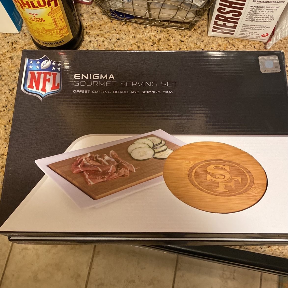 San Francisco 49ers Cutting Board & Serving Tray