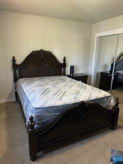 Queen size Bed And Frame