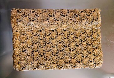 Clutch new 7x5 in in gold