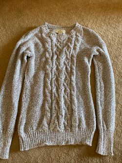 Women’s sweater size medium