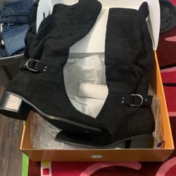 New black boots