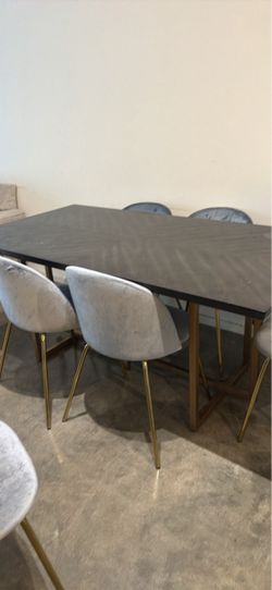 Modern 7-Piece Dining Set | Solid Wood Table + 6 Velvet Chairs