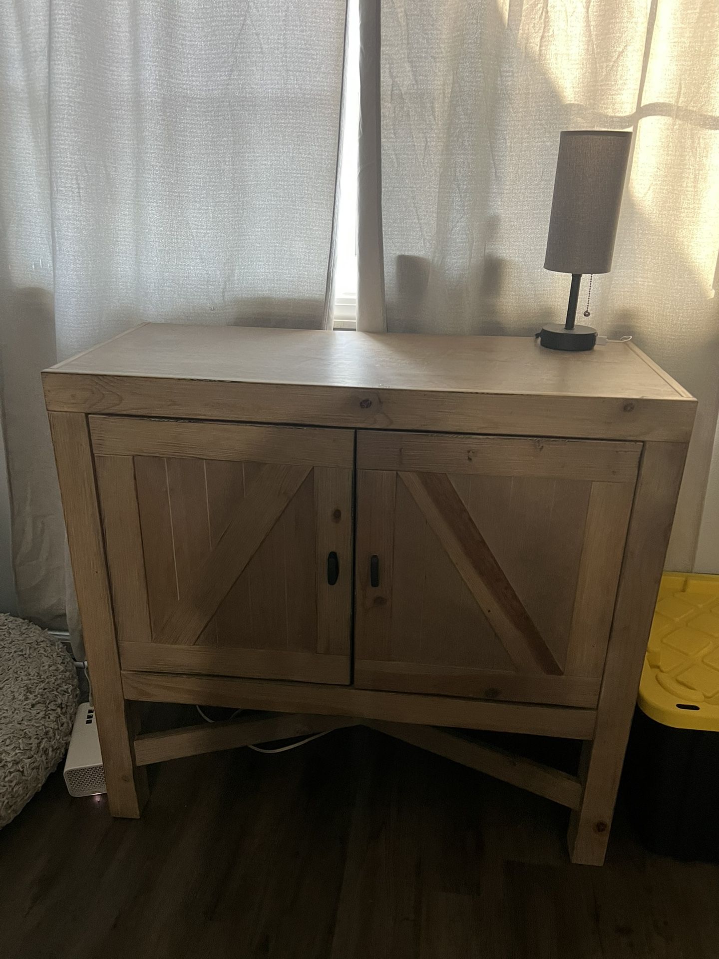 Solid Wood Accent Furniture