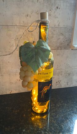 Wine bottle lamp