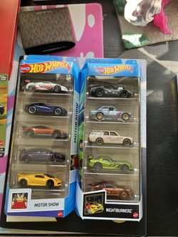 Hot Wheels Box’s 
