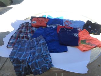 Boys 9/10 pieces size 10 hawk 3 shorts $10,00