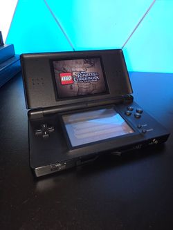 Blue Ds Lite Console w/ Charger & Game