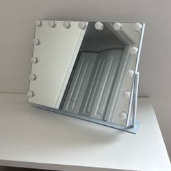 Vanity mirror With Lights