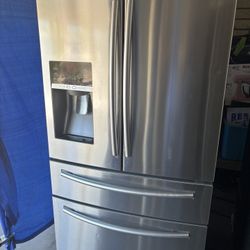Fridges For Sale Are Plugged In Free Deliver