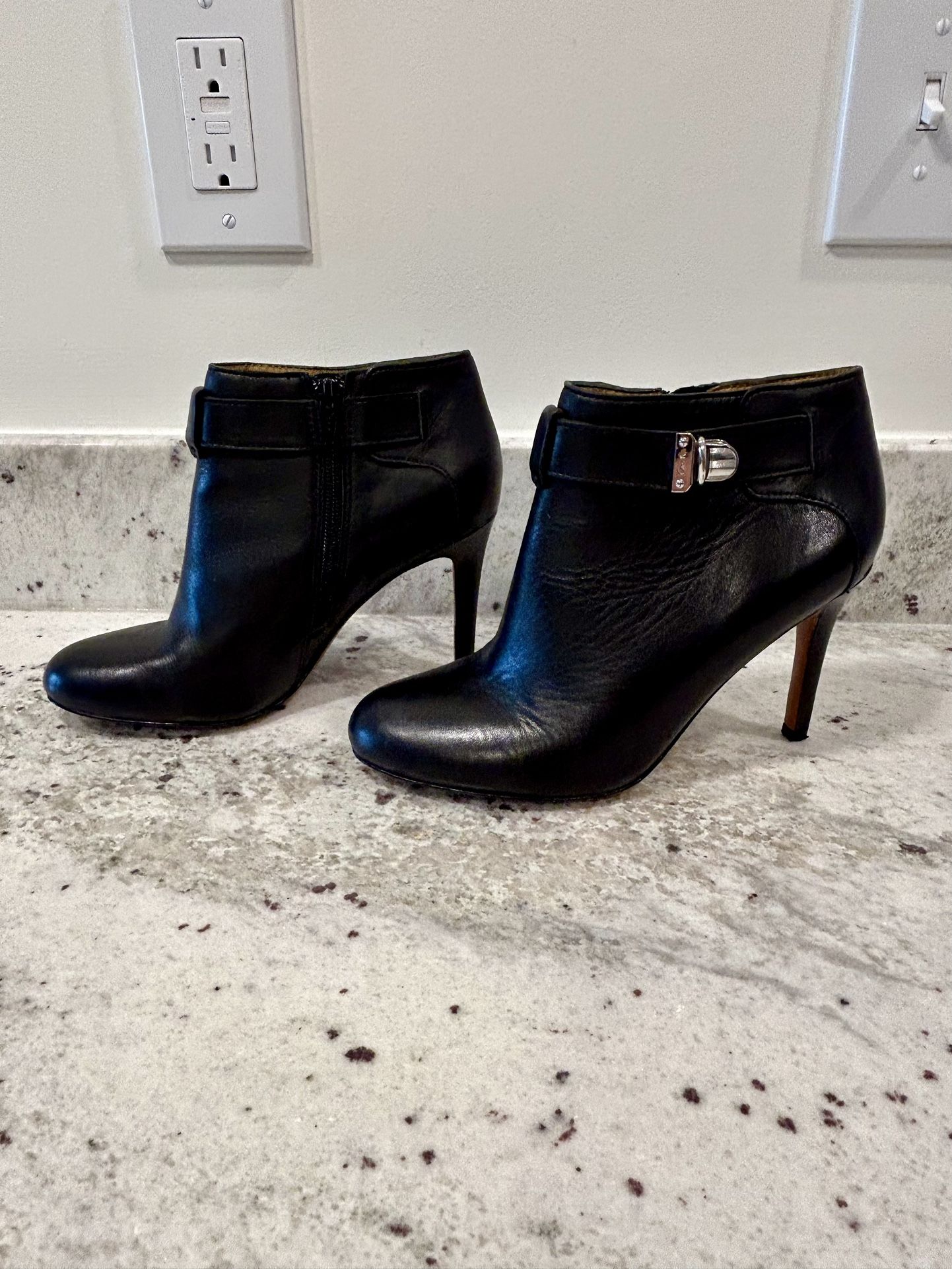 Coach “Sondra” Leather Ankle Boots Size 6