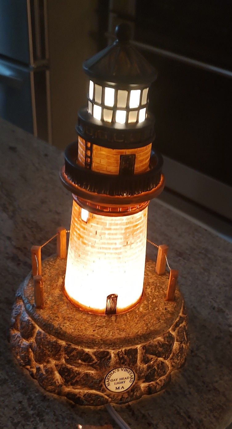 Impressive Lefton porcelain model of the Gay Head Lightouse