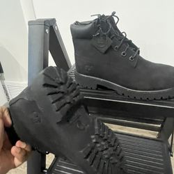 Black Timberlands Size 2