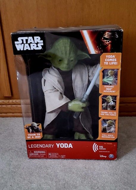 Star Wars Legendary Yoda Hasbro