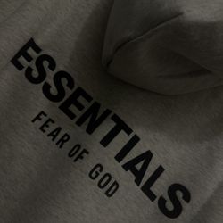Hoodie Essentials 