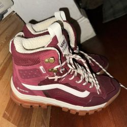 Brand New Men UltraRange EXO Hi GORE-TEX VANS Size 9 Thinsulate VN0A5JHX9AQ 