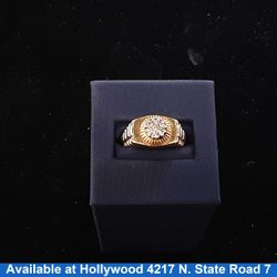 Men's Ring - Yellow Gold 14k (.585) 6.9 grams Size 9
