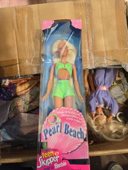 1997 Mattel Pearl Beach Barbie