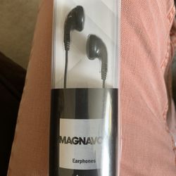 Magnavox - 3.5 mm - Earbuds - (New) (These Are Not Wireless)