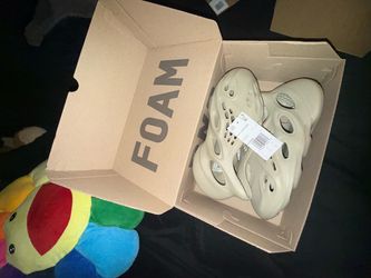 adidas Yeezy Foam RNR
