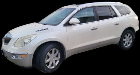 Buick Enclave SUV White