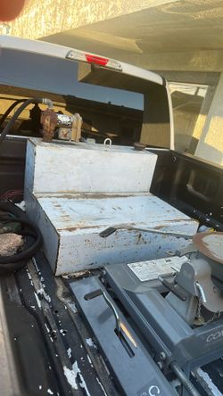 Fuel Box With Pump