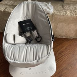 Baby Swing MamaRoo 4Moms