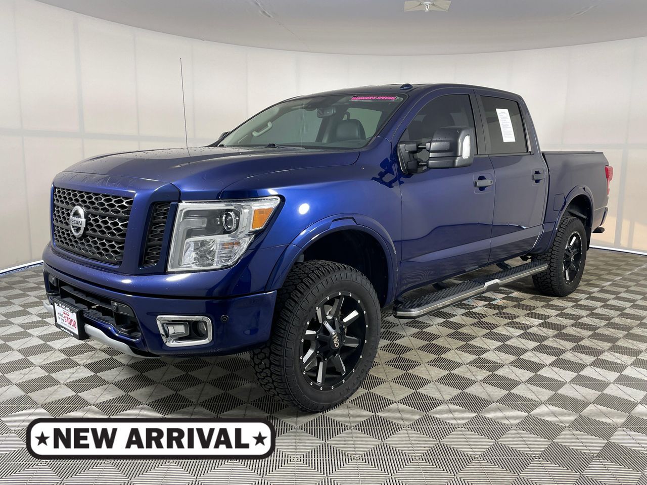 2018 Nissan TITAN