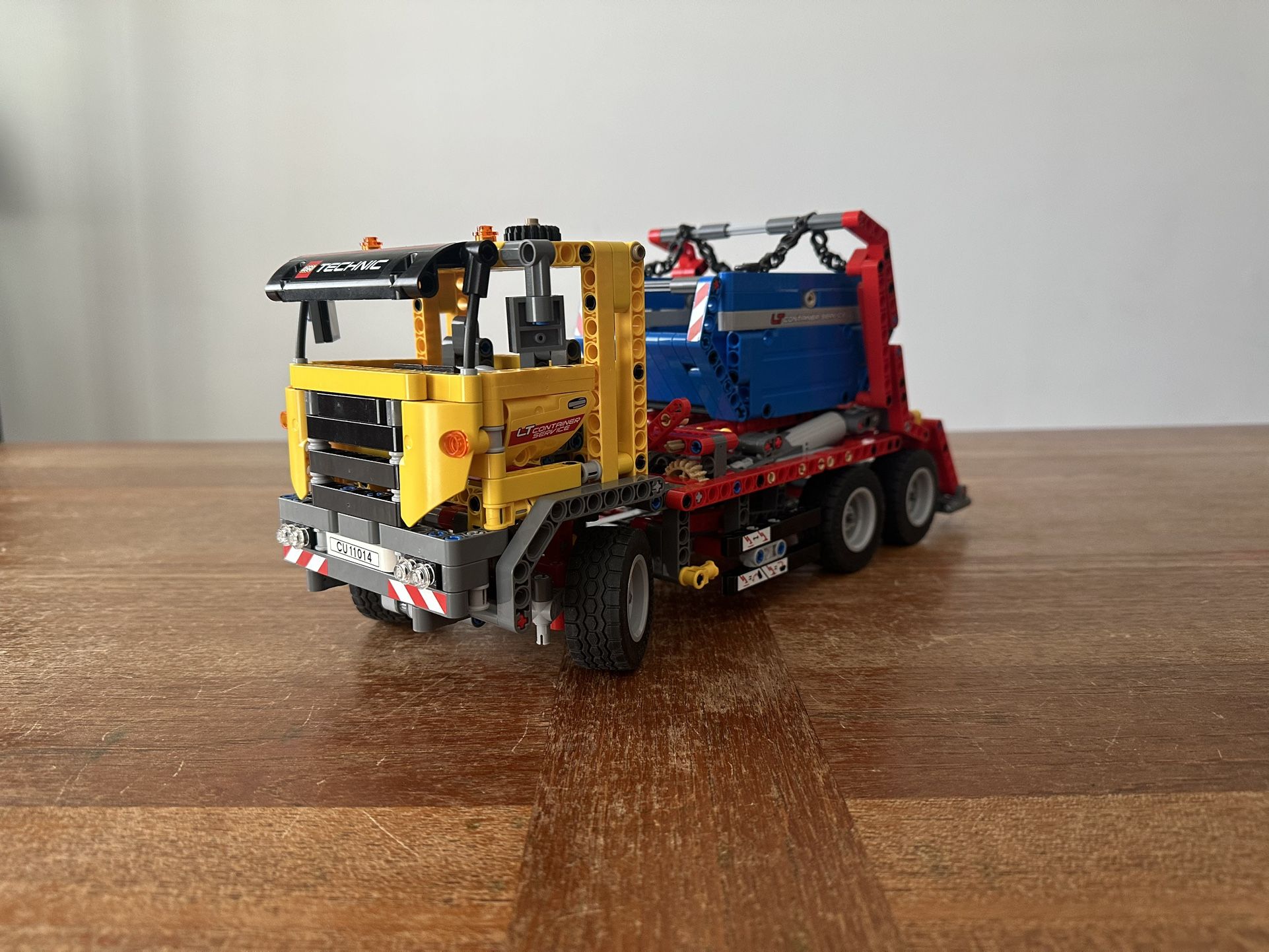 Lego Technic Container Truck 42024