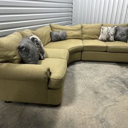 Thomasville Sectional 