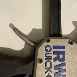 - [ ] RWIN Quick-Grip Heavy-Duty One-Handed Bar Clamp: work 2 way