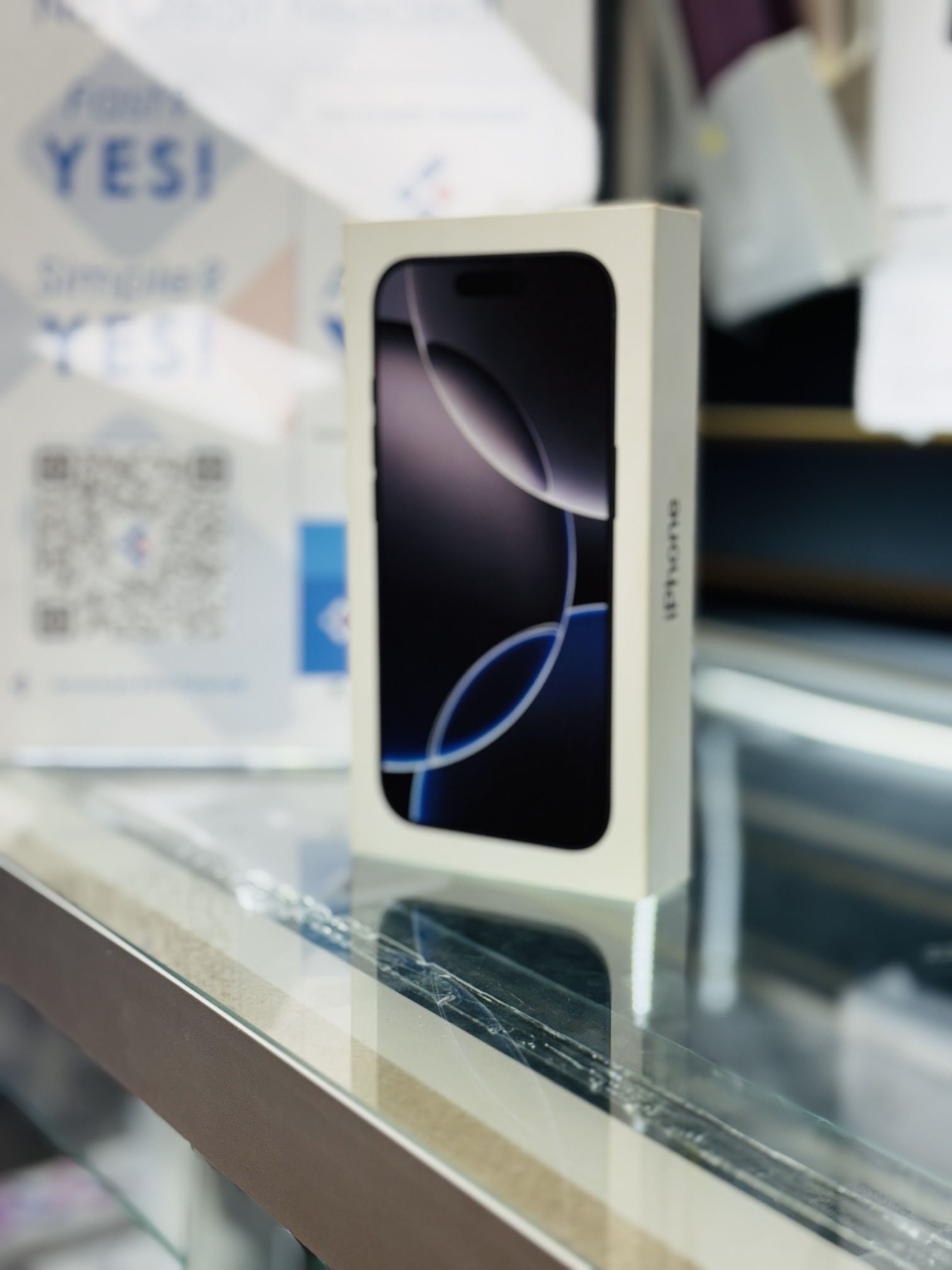 iPhone 16 Pro Max (Factory Unlocked)