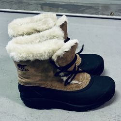 Sorel Snow Angel Women’s Boot Size 7