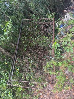 2 wrought iron panels