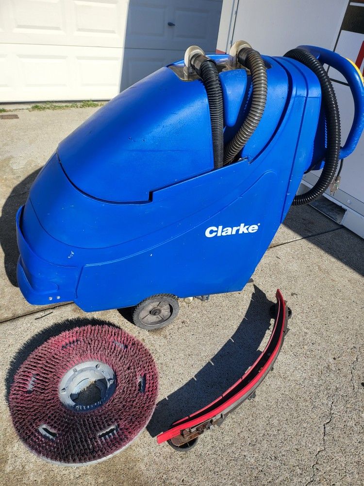 Floor Scrubber Machine 20in. Clarke. Free Del.hablo Esp 